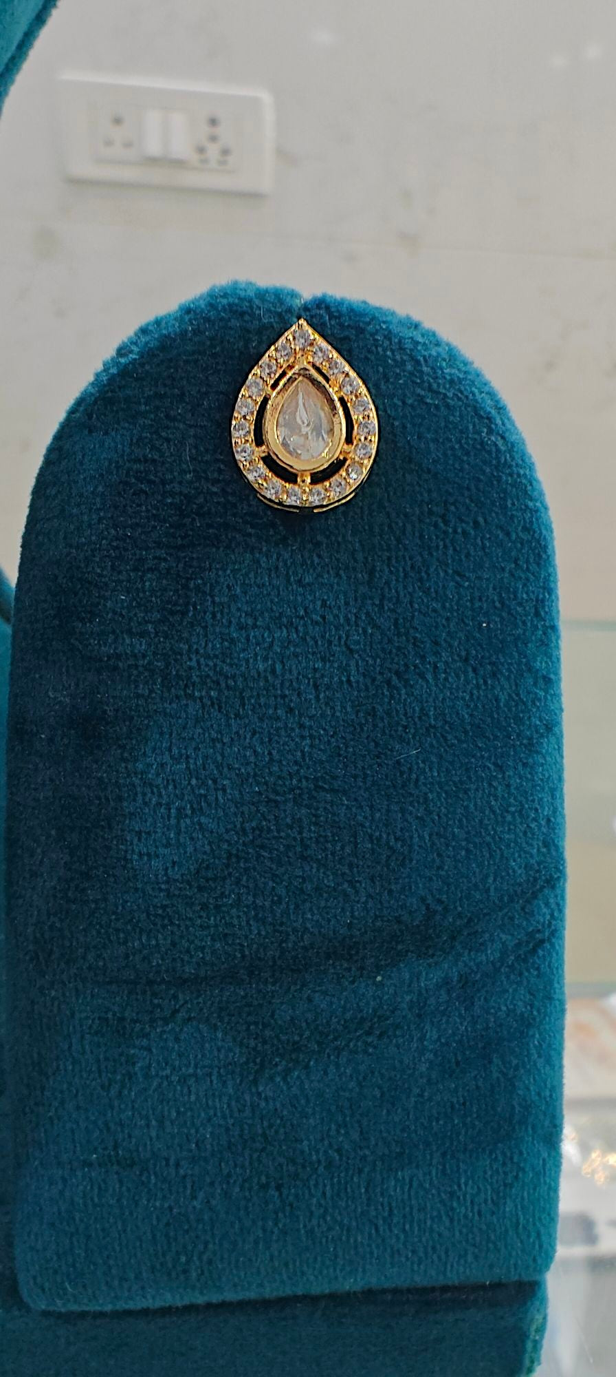 Enfashionate Real Kundan Pendant set