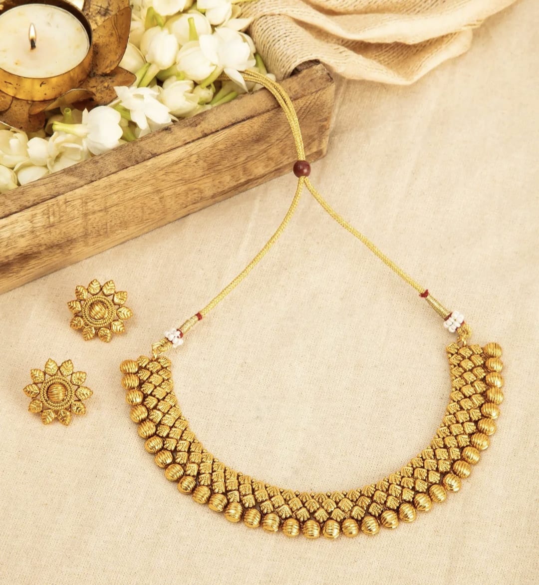 Gold plated choker necklace
