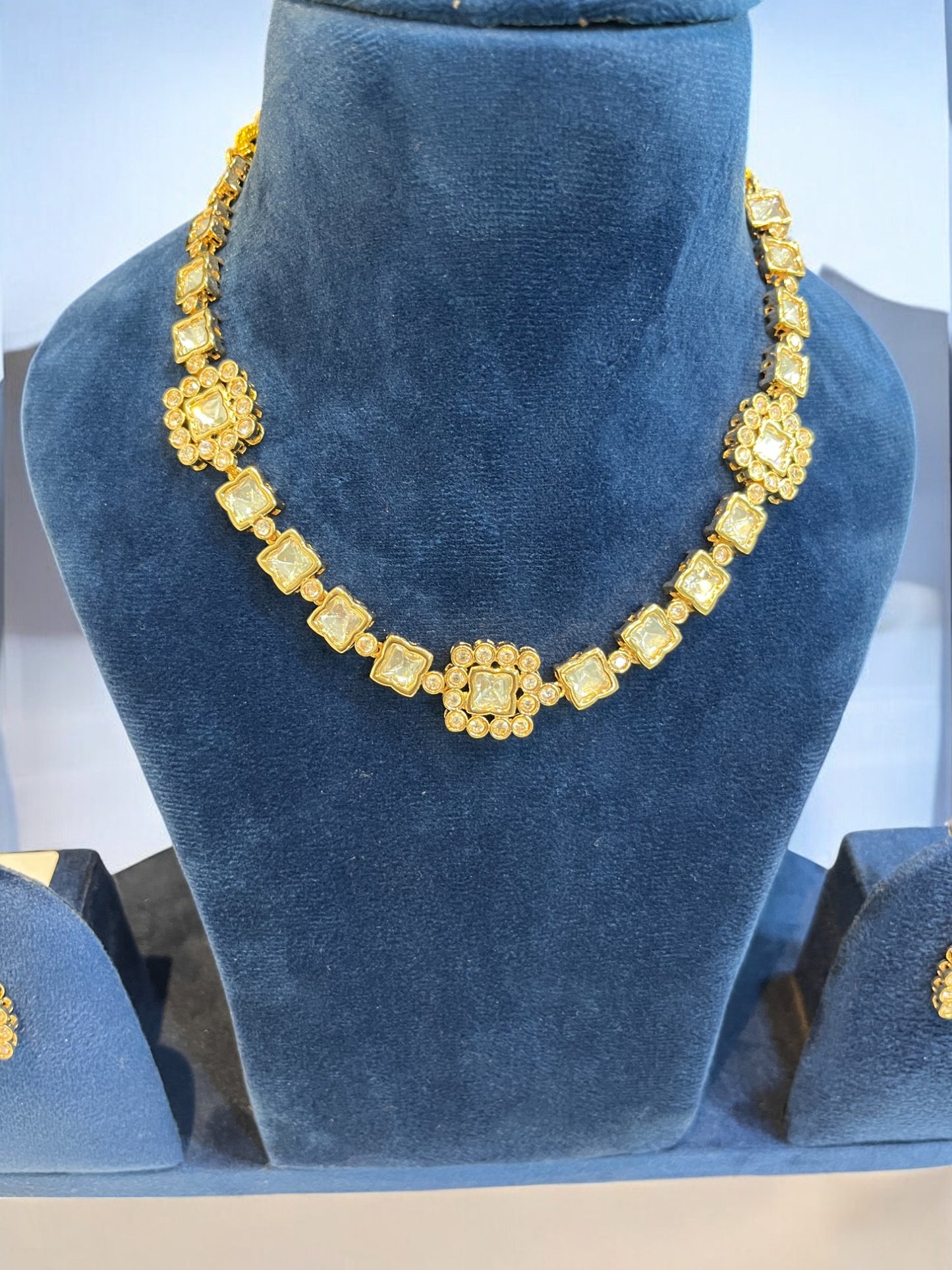 Kundan Jewellery High Gold Polish Kundan Necklace Set