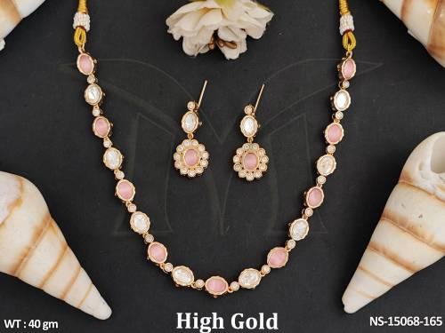 Kundan Jewellery High Gold Polish Pretty Design Short Necklace Set