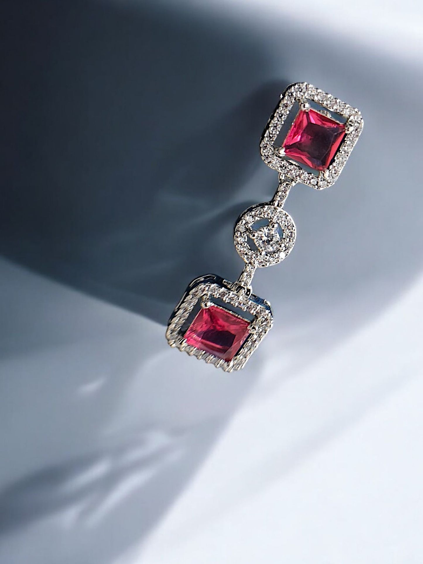 Enfashionate Voguish Rhodium-Plated Cordate Pink Sapphire Necklace With Zirconia Accents