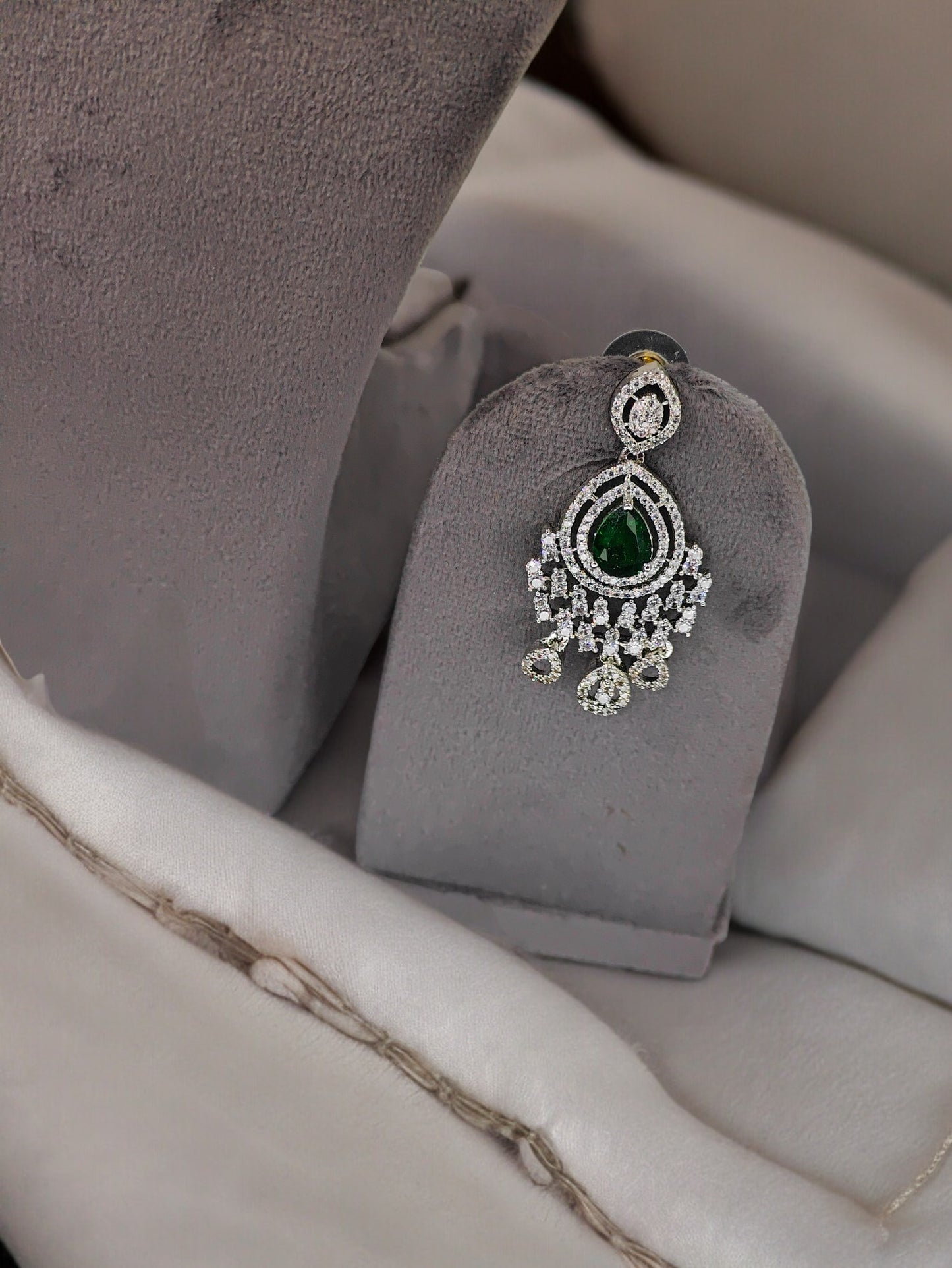 Enfashionate Silver Rhodium-Plated Stone-Studded Jewellery Set