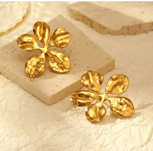Stainless Steel Anti Tarnish Floral Stud Earrings