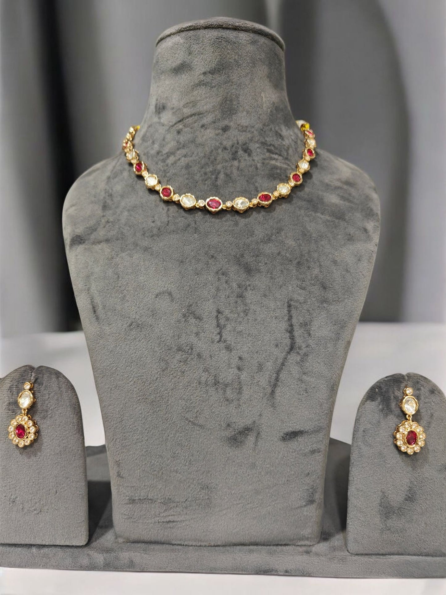 Kundan Jewellery High Gold Polish Round Necklace Set