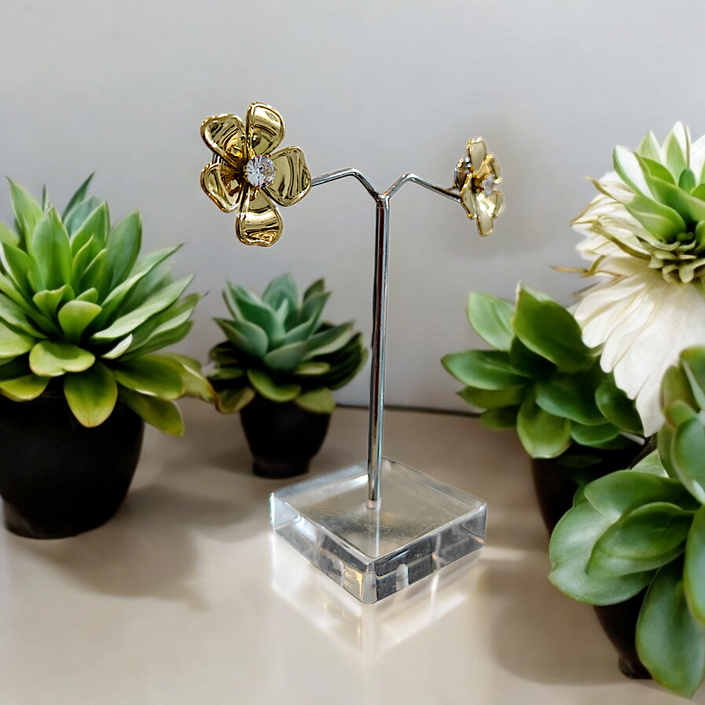 Anti tarnish FLower shaped Earings