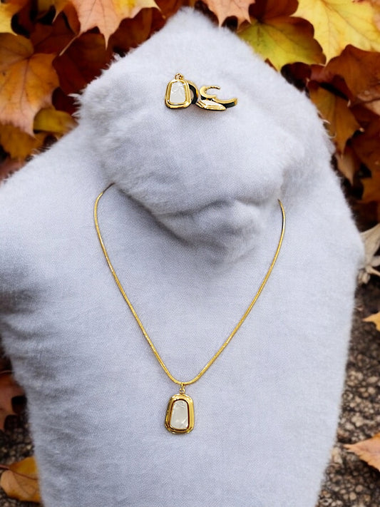 Enfashionate Anti Tarnish Pendant set