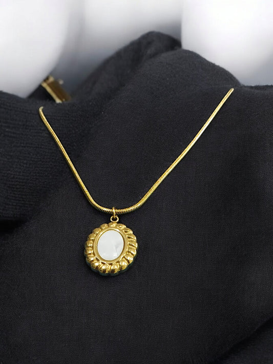 Enfashionate Anti Tarnish Pendant Set