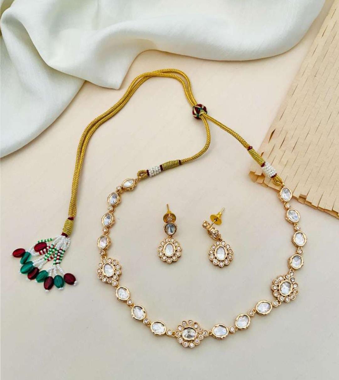 Kundan Necklace by Enfashionate