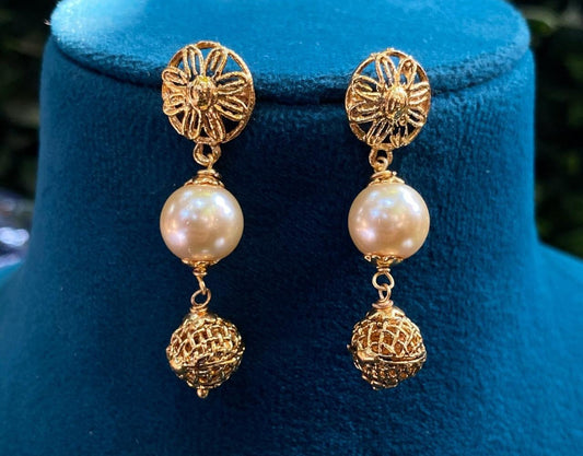 Pearl Earrings By Enfashionate